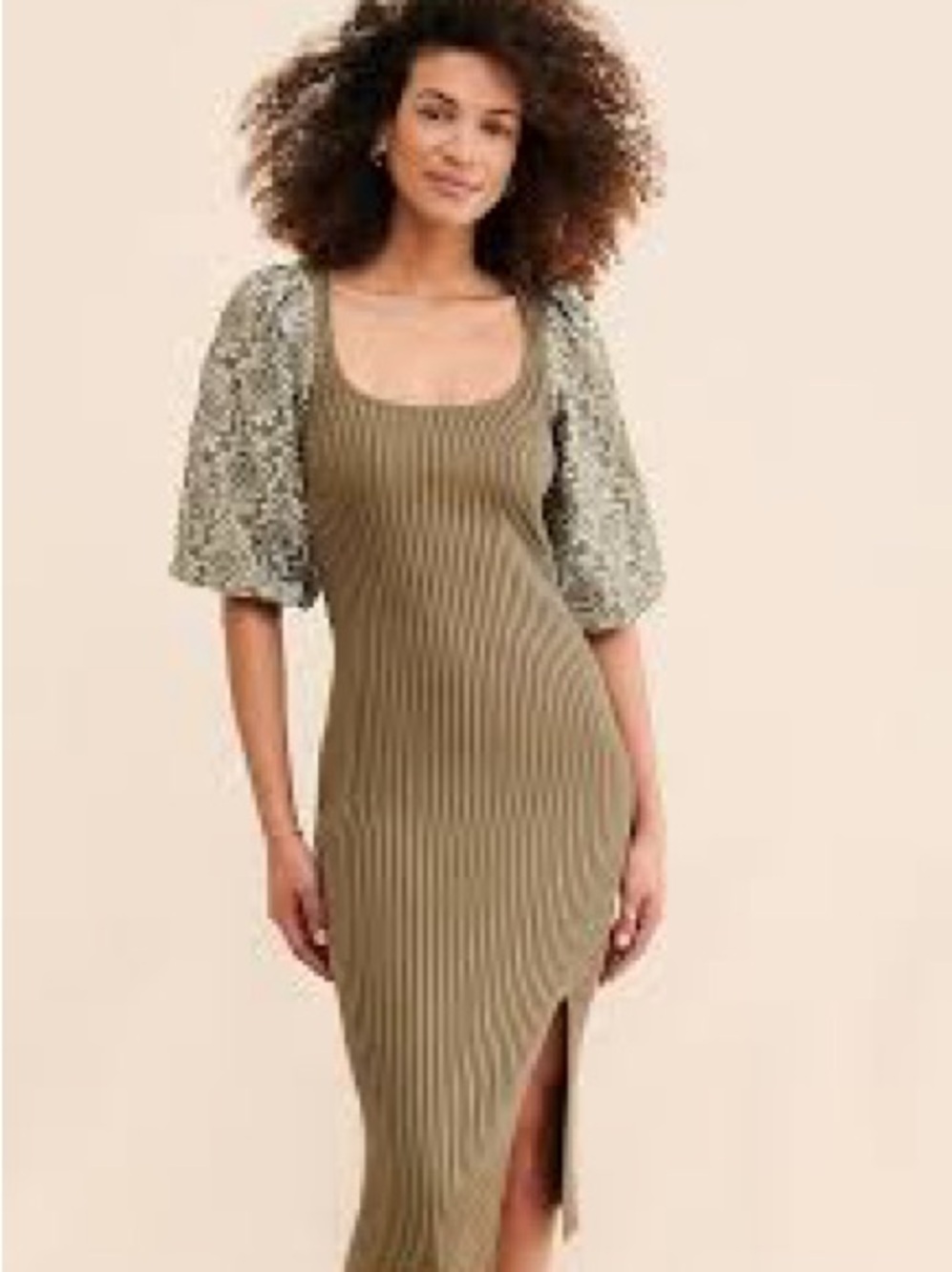 Ribbed Scoop Neck Midi Dress in Olive